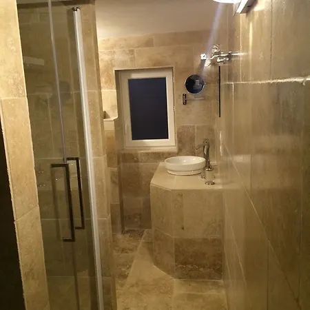 Chambres D'hotes La Ferme Du Gros Noyer Bed and Breakfast 2*