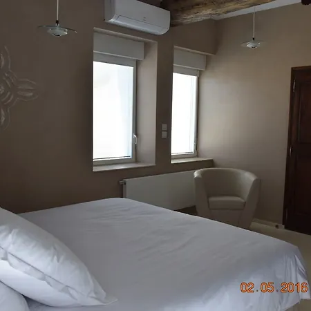 Chambres D'hotes La Ferme Du Gros Noyer 2* Malaucène